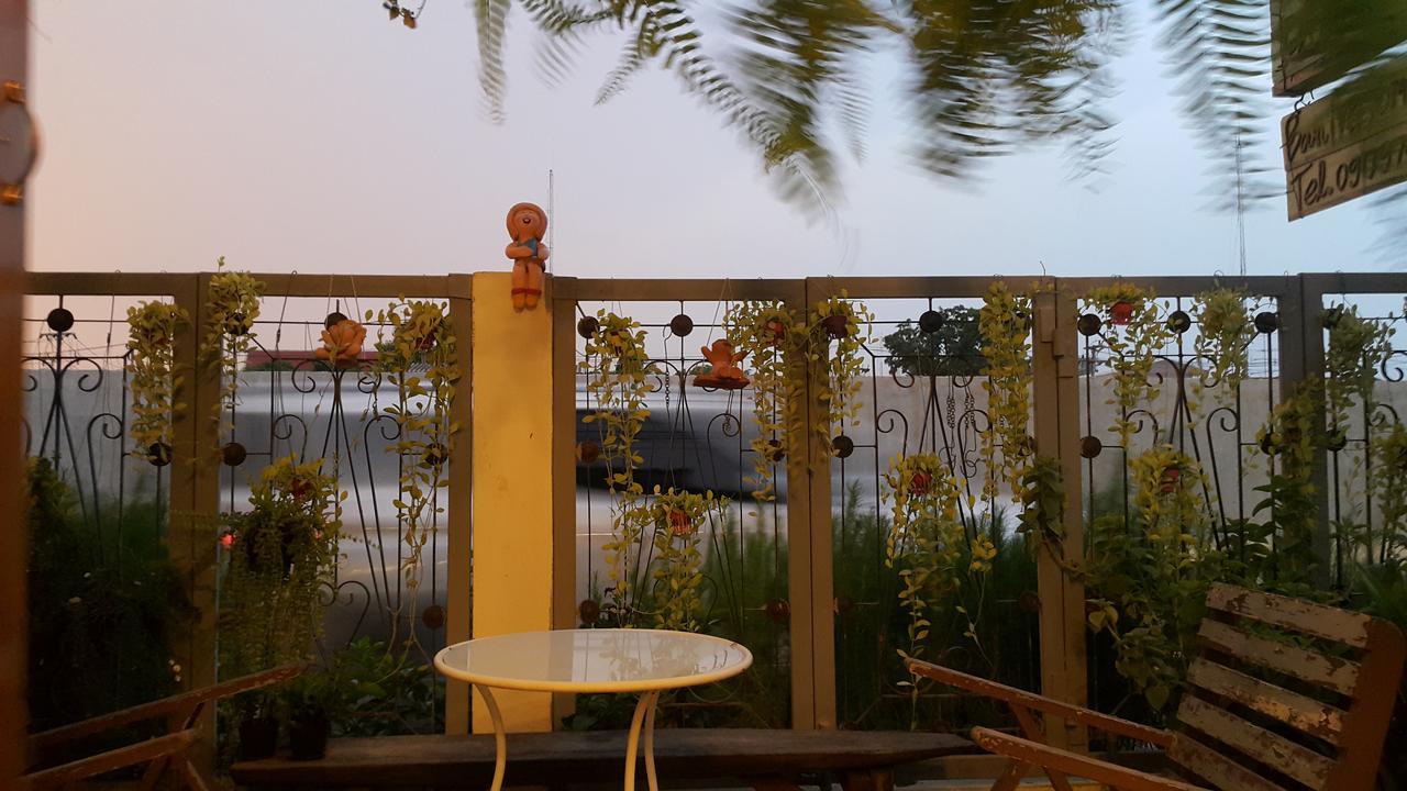 Ban Ing Yom Bed&Breakfast Sukhothai Esterno foto
