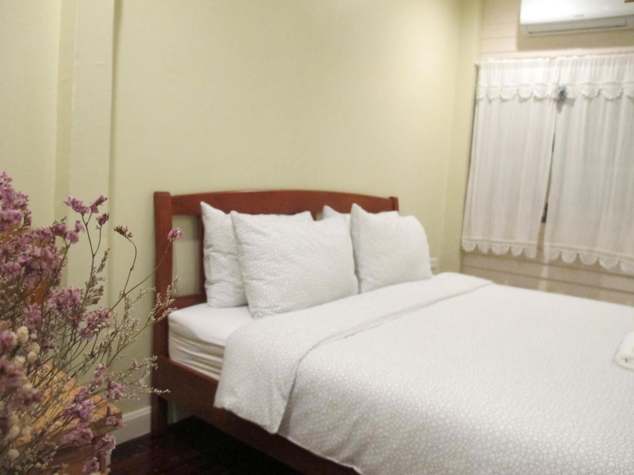 Ban Ing Yom Bed&Breakfast Sukhothai Esterno foto