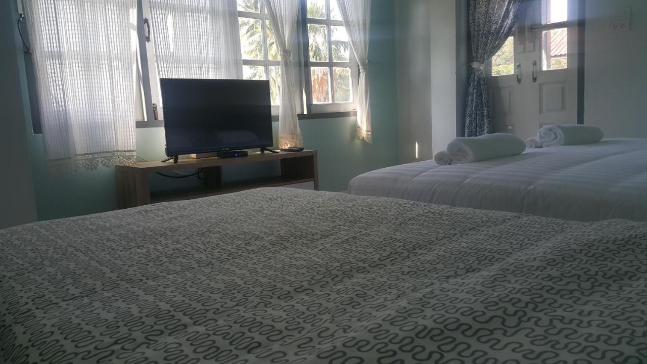 Ban Ing Yom Bed&Breakfast Sukhothai Esterno foto